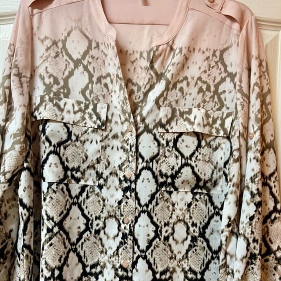 Calvin Klein Pink Ombré Snakeskin Blouse - Size Medium - Picture 8 of 8